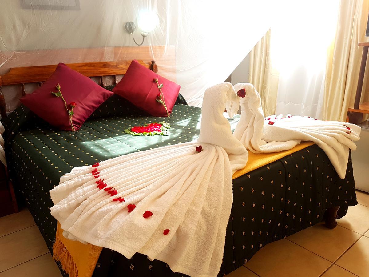 The Lusaka Hotel Екстер'єр фото