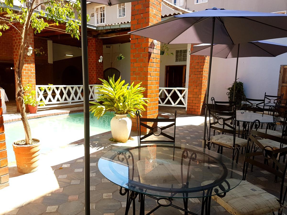 The Lusaka Hotel Екстер'єр фото
